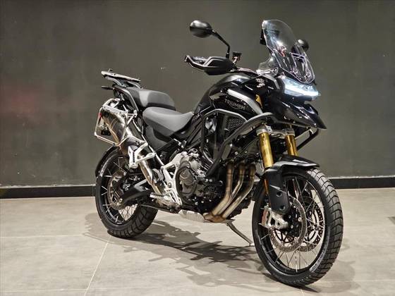 TRIUMPH TIGER 1200 BLACK EDITION 